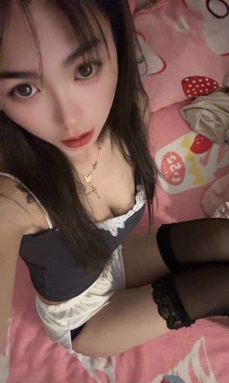 高颜值反差婊萌妹妹