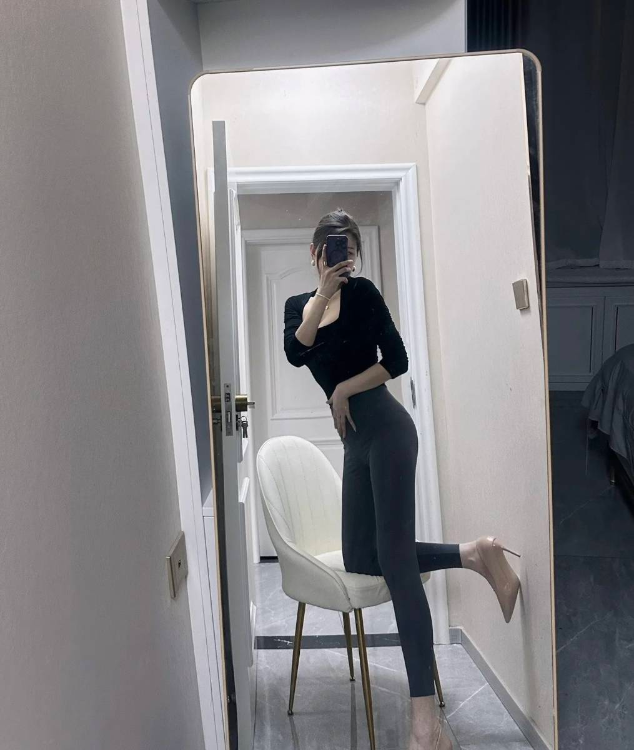 气质御姐口爆女神