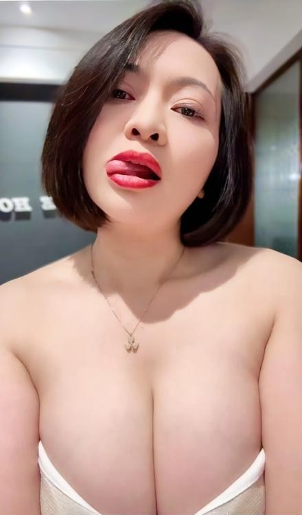 滨江E奶大乳控夏沫