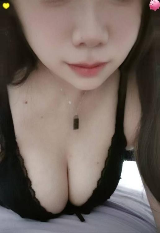 新建丰满大胸姐姐