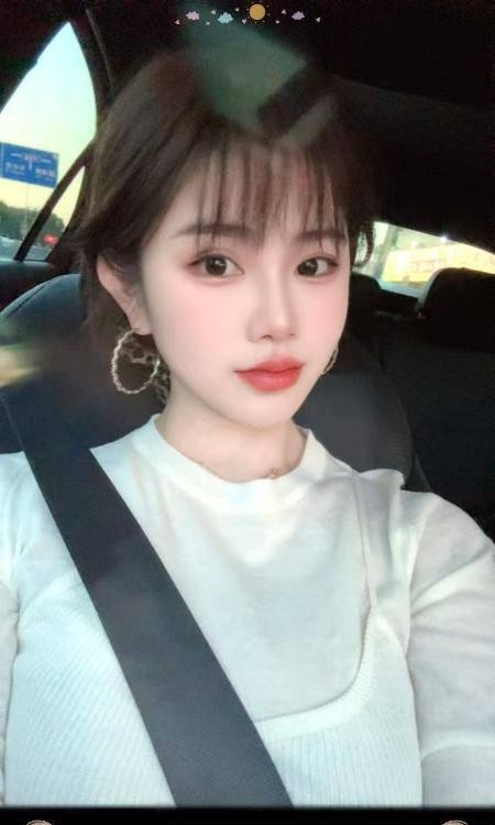 新发现的全能型骚御姐