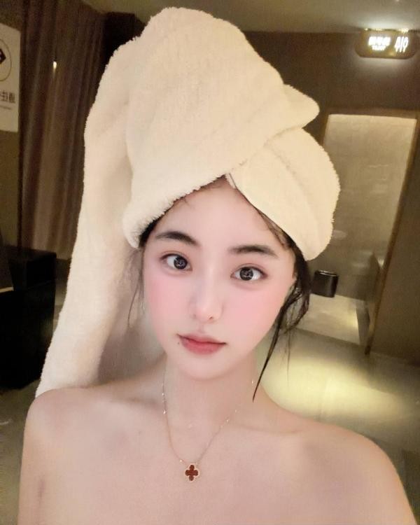 宝藏女友MiCo老师