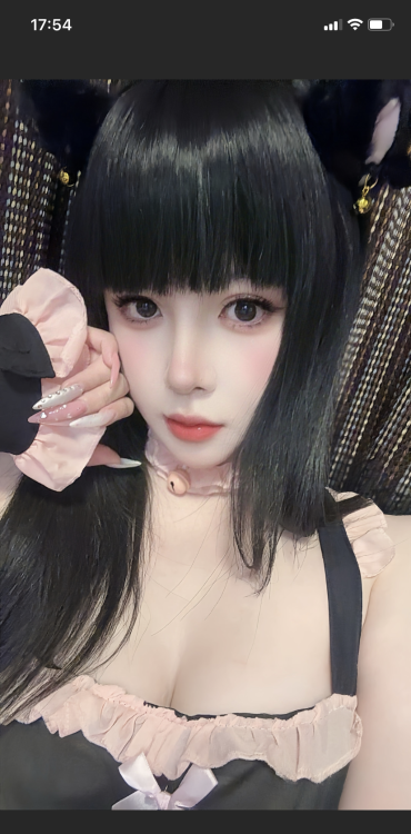 大长腿御姐允恩