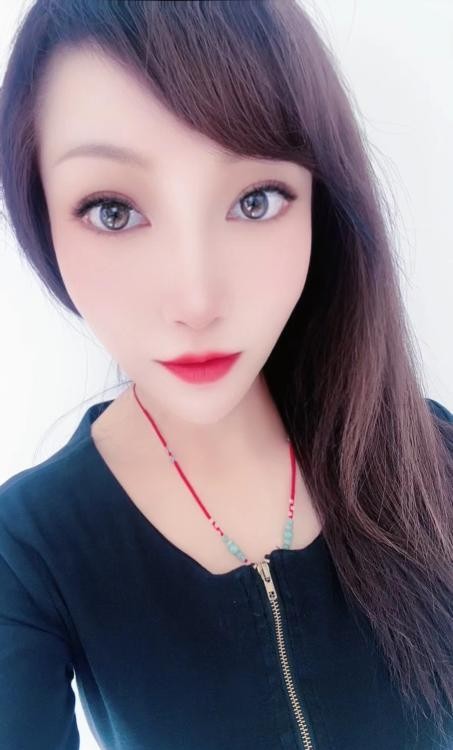 服务系长腿御姐