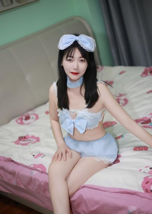 苏州白嫩低胸情趣少妇