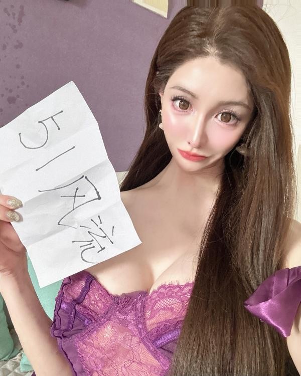 性感男娘Ts模特彤彤