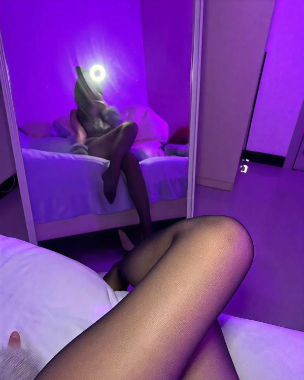 东门黑丝长腿叶子