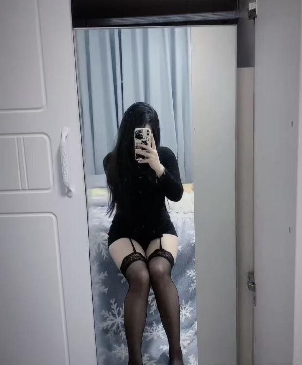 三通全能高颜值小姐姐