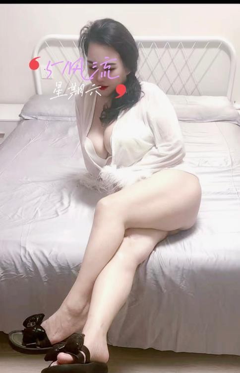 鲍汁臀E波豪乳小姨子