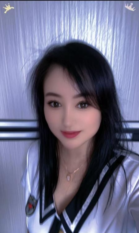 服务系大奶少妇