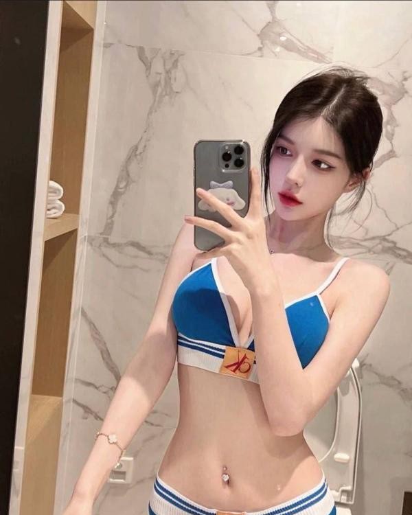 大型T台海选 不放假