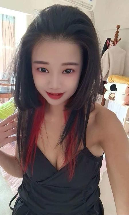 性感骚妹过年在岗