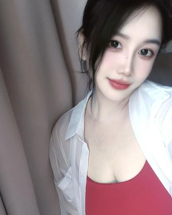 成华区会三通的小姐姐