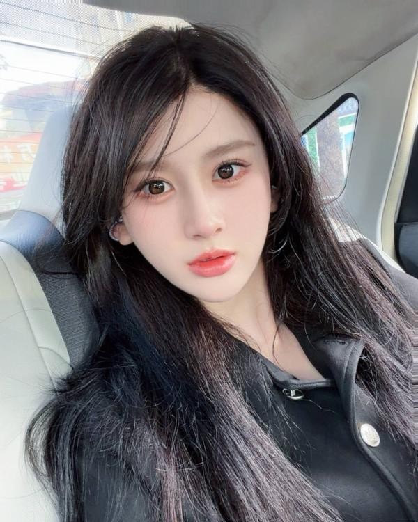 颜值cc老师足控首选