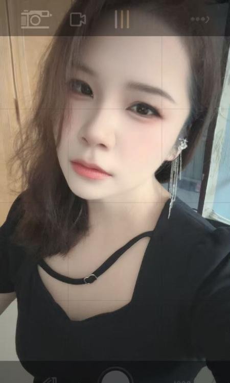 过年不打烊制服少妇