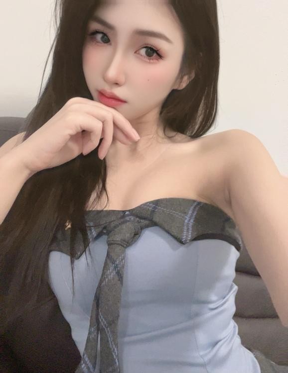 魔鬼身材黄埔小迪