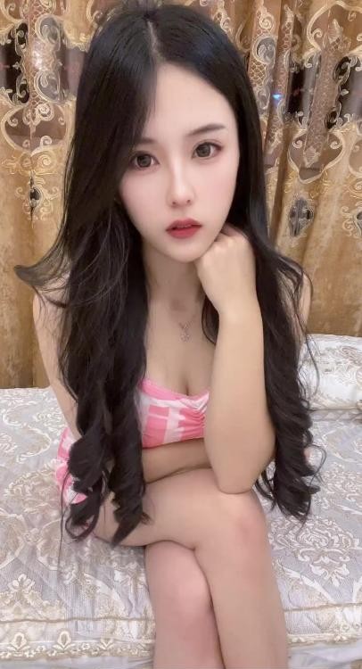 黑丝大长腿楠楠