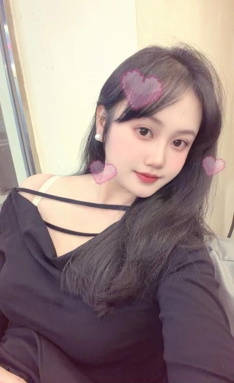 南山性感大胸啵啵妹