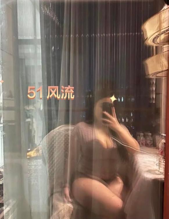 蜀山卡戴珊萍萍老师