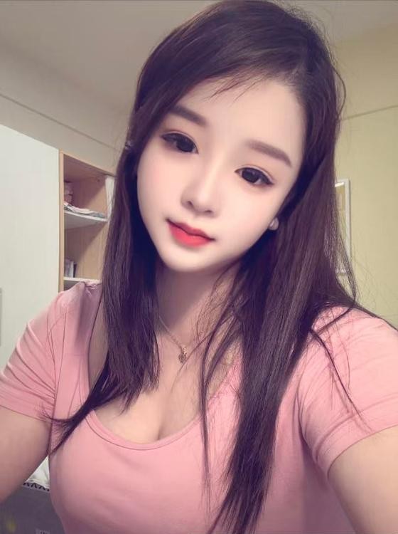 天河性感大波妹子