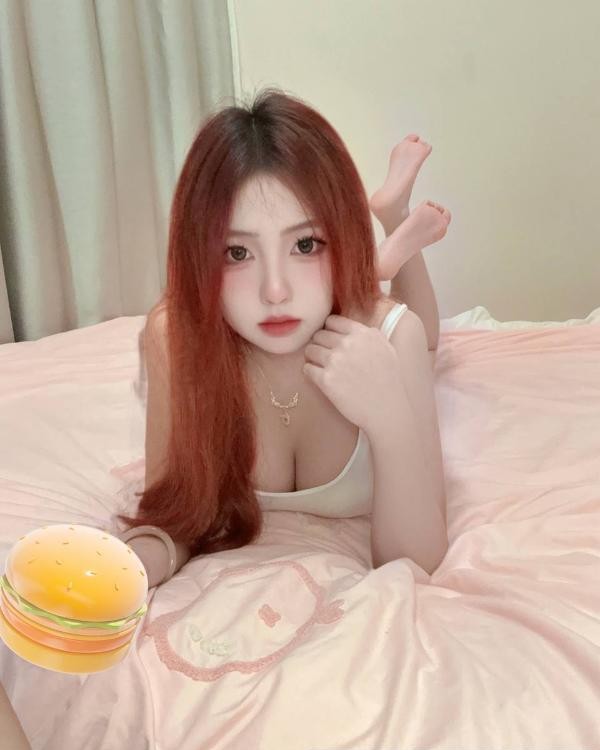 龙华区制服曼曼