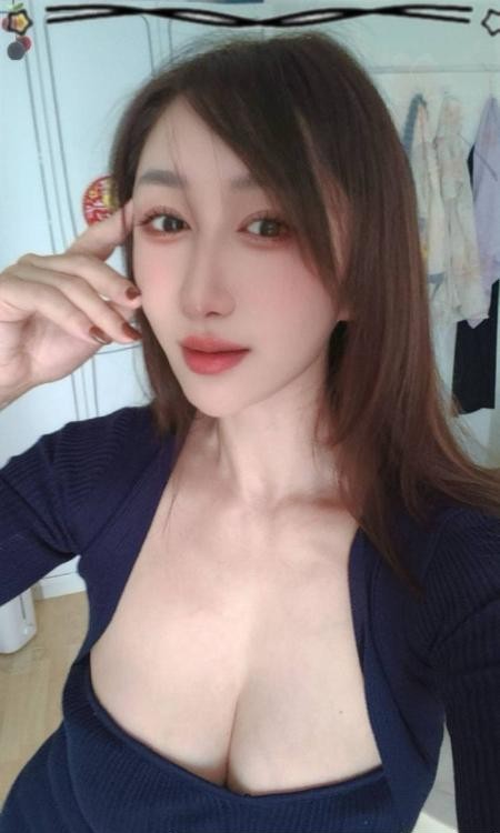 风骚翘臀服务好妹子