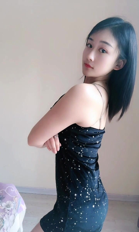 性感小蛮腰萌萌