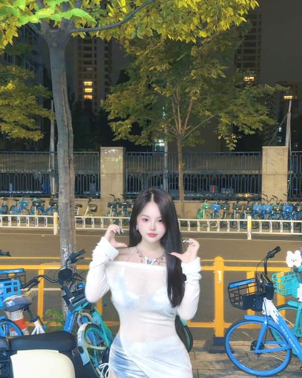 拱墅童颜F奶小轩