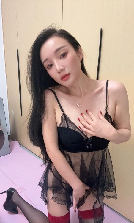 性感小蛮腰阿欣