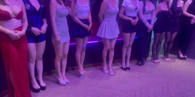 上海高端全裸4T海选