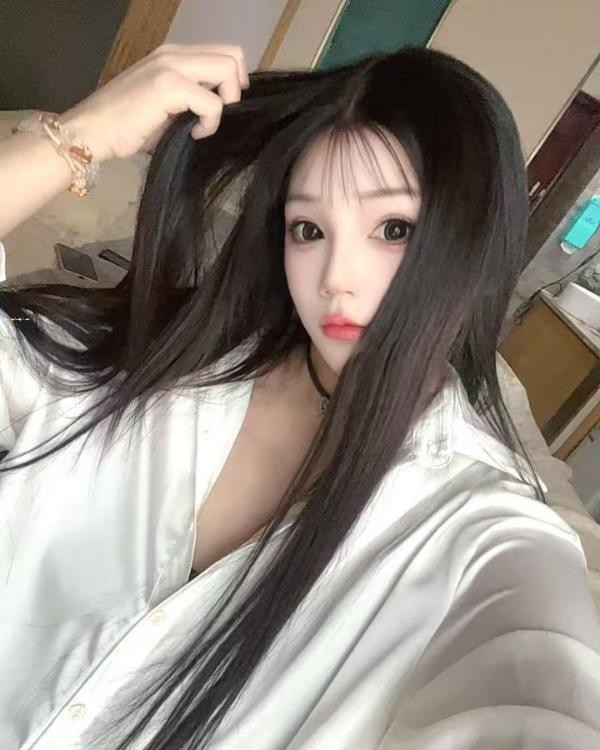 回味无穷的精致小姐姐