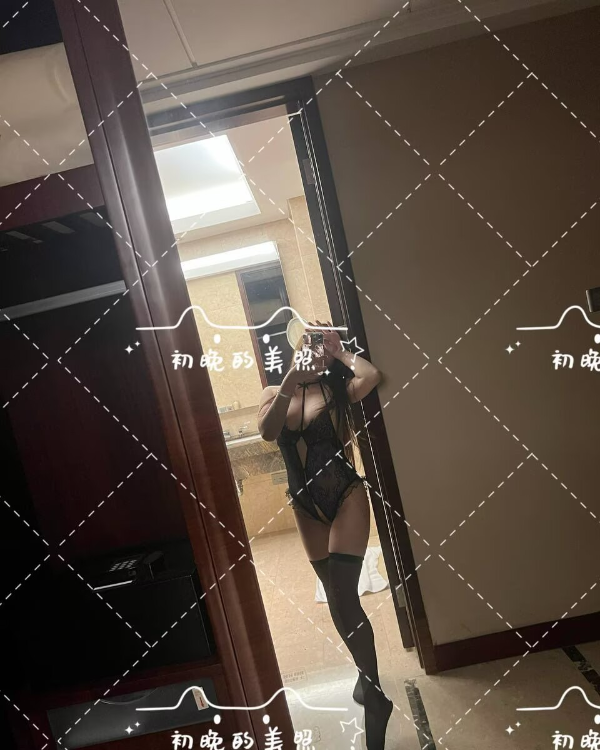 罗湖女友感御姐初晚