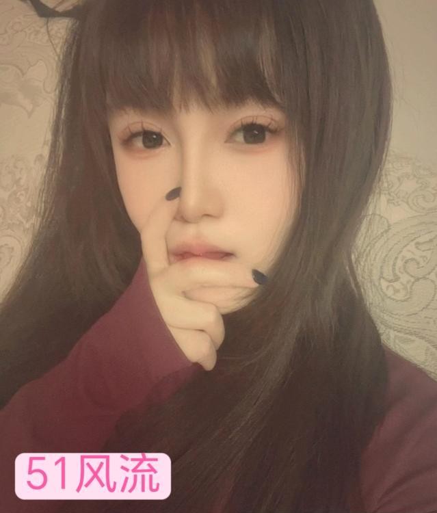 年轻小姐姐梦瑶