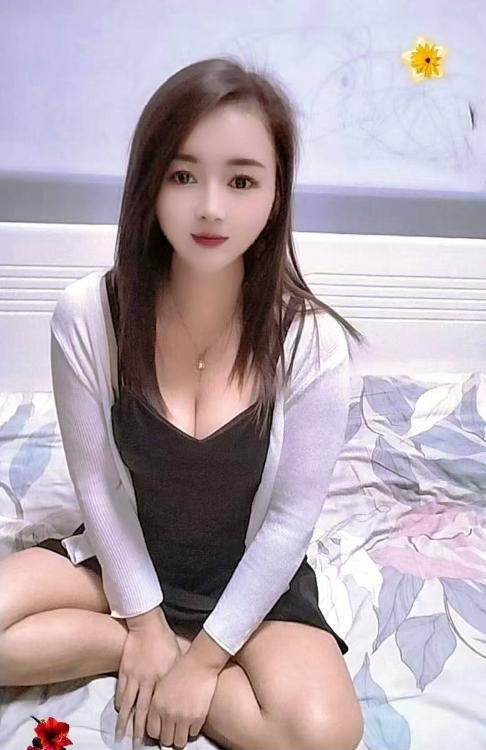 温柔服务好大胸妹子