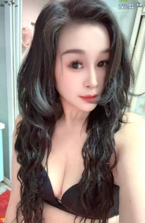 前凸后翘觅儿老师