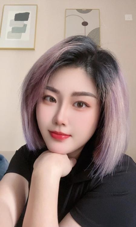 东门短发性感少妇