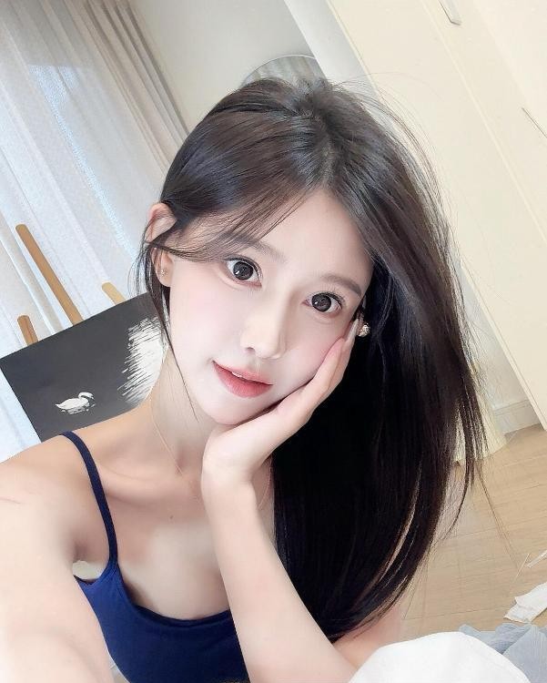 清纯可爱小妹子