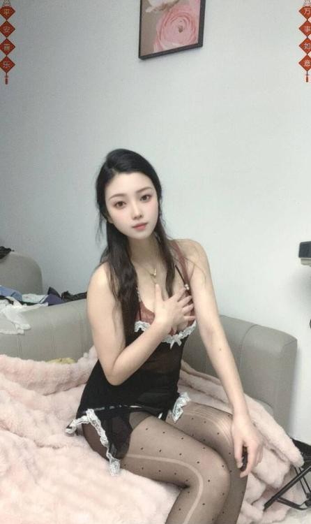 长腿御姐小骚骚