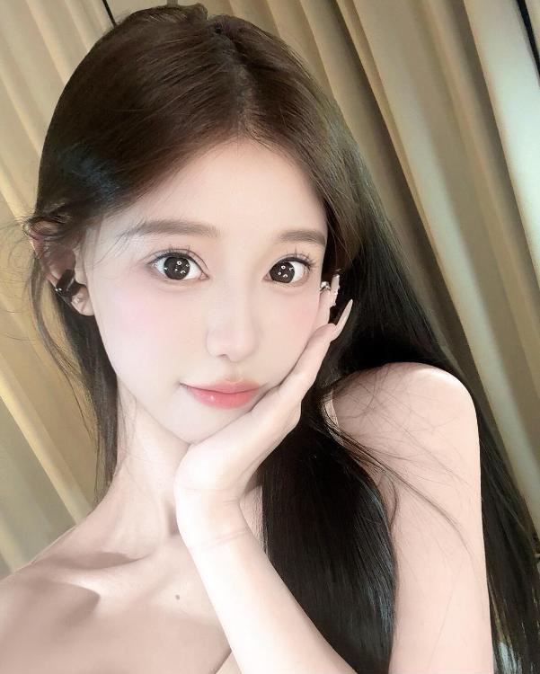 清纯可爱小妹子