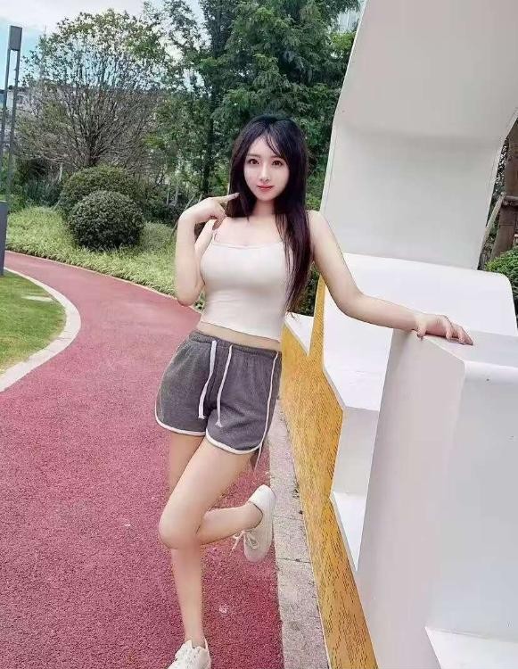 秦淮高颜值气质美女