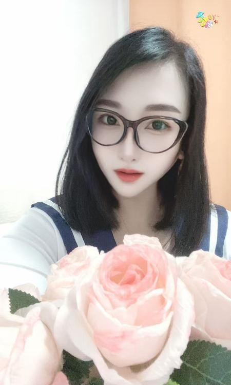 温柔眼睛小少妇