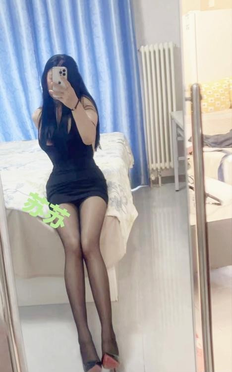 朝阳土著黑丝爆乳苏苏