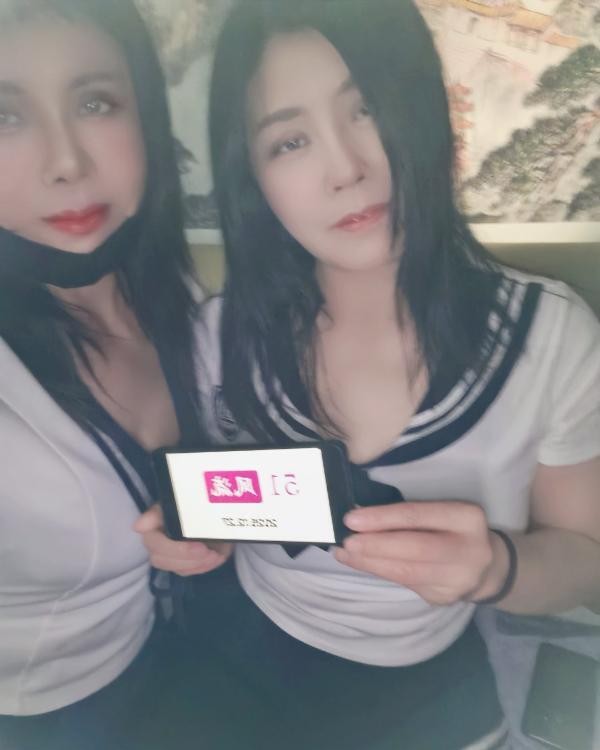 双飞风骚姐妹花