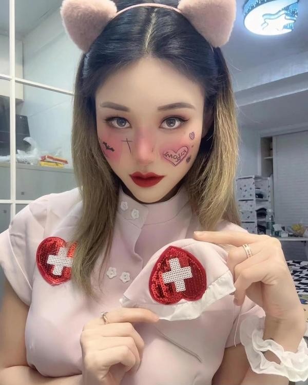 常熟制服诱惑美娜