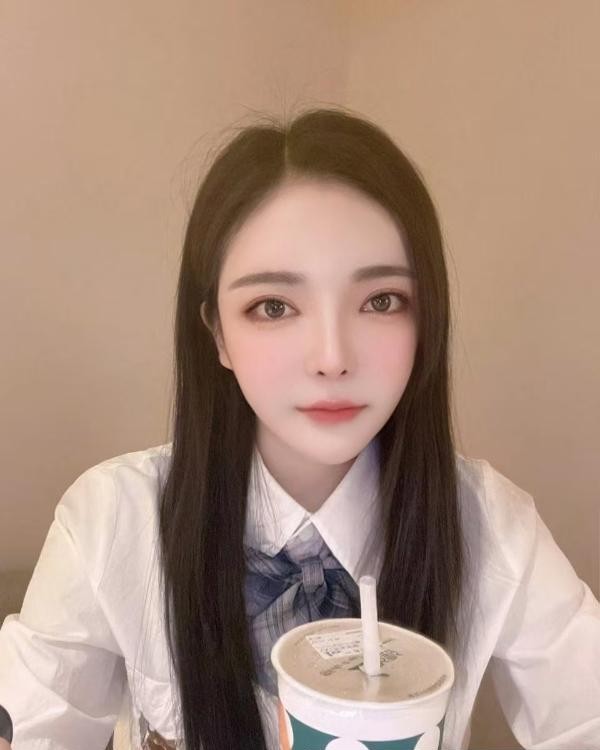 静安菲菲小美女