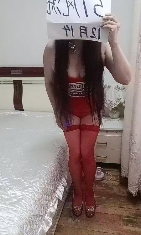 盘古路会潮喷的人妻