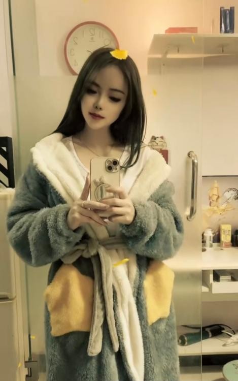 开美甲店兼职姐姐