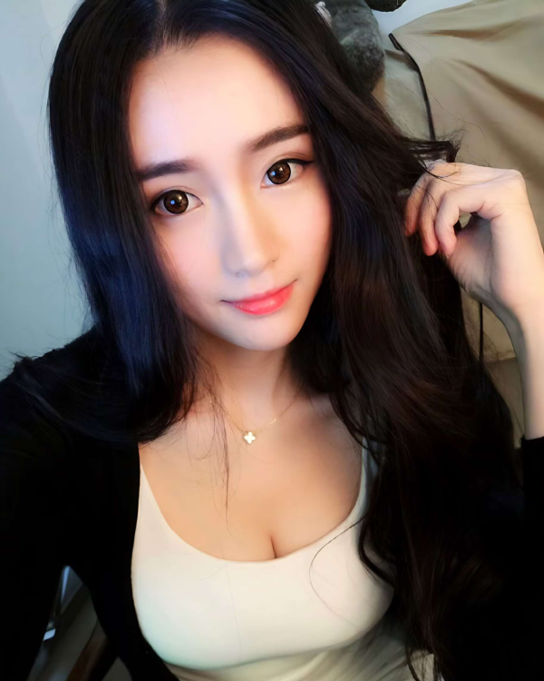 性感美乳小姐姐