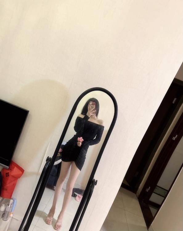 福田腿模小辣椒