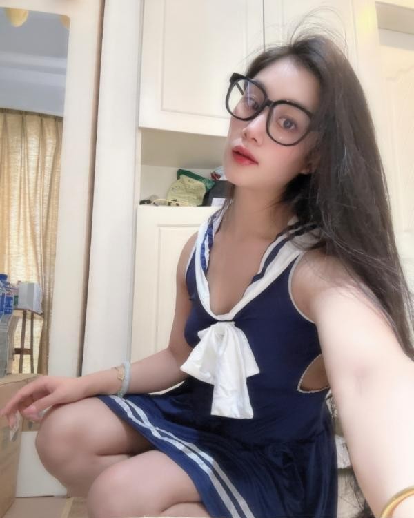 园区治愈系美女老师